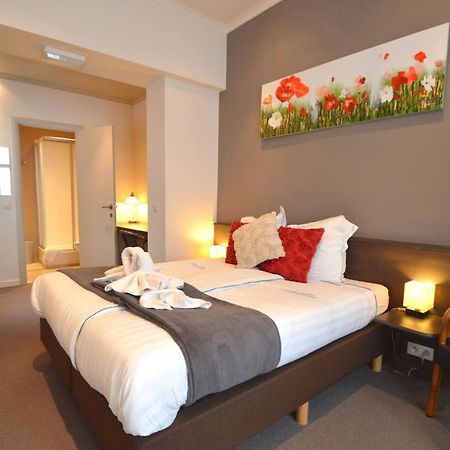 איפר Hotel Ambrosia מראה חיצוני תמונה