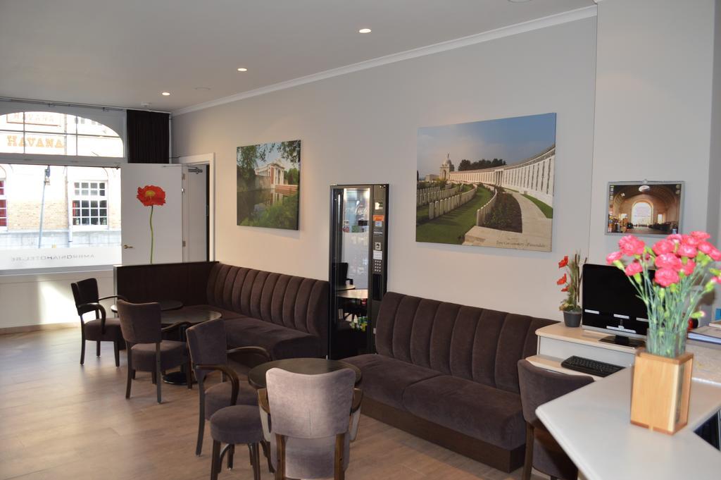 איפר Hotel Ambrosia מראה חיצוני תמונה