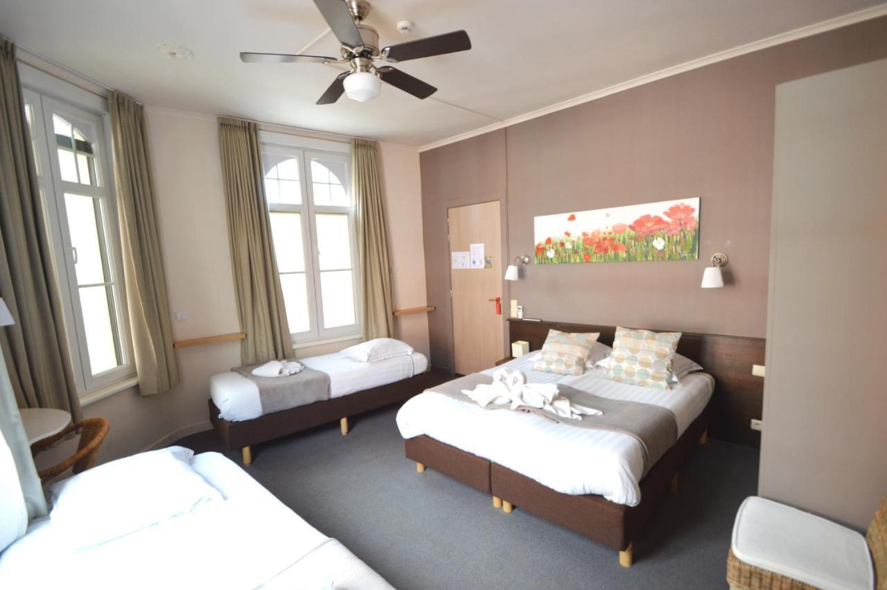 איפר Hotel Ambrosia מראה חיצוני תמונה