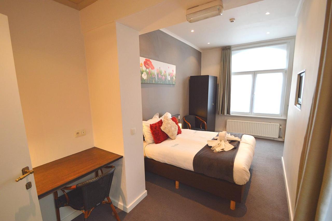 איפר Hotel Ambrosia מראה חיצוני תמונה