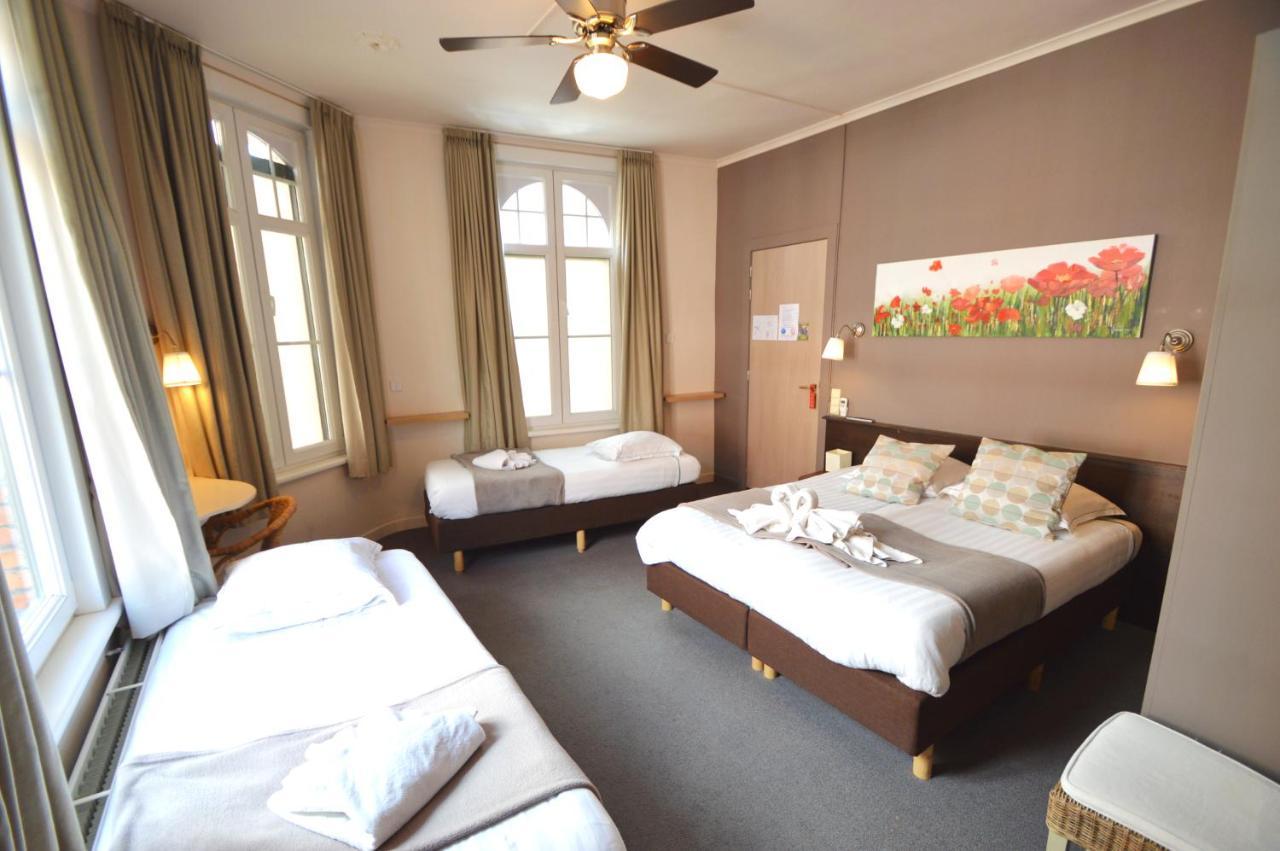 איפר Hotel Ambrosia מראה חיצוני תמונה