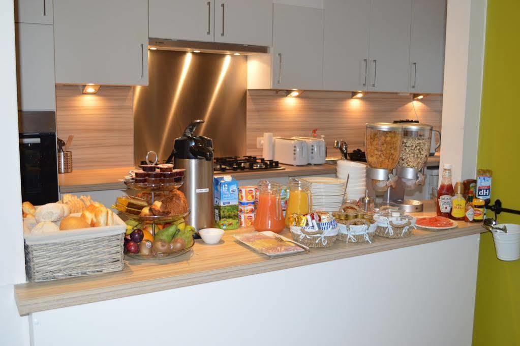 איפר Hotel Ambrosia מראה חיצוני תמונה